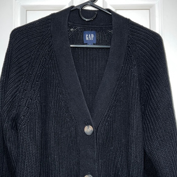 GAP Cardigan - Picture 2 of 3